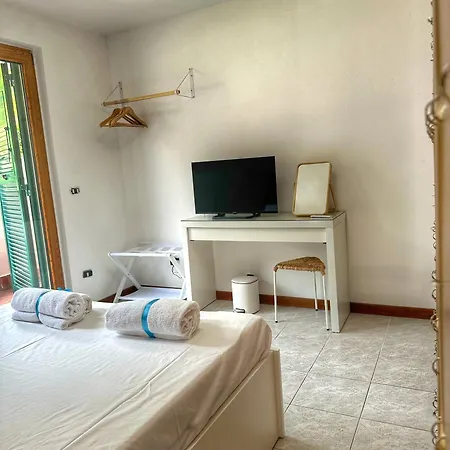 With Private Terrace Near Fegina Apartment Monterosso al Mare